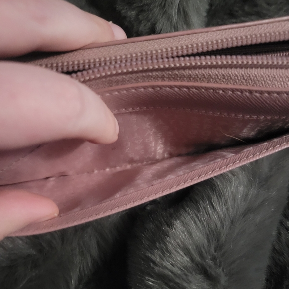 Kate Spade full zip Pink Glitter Wallet - Picture 4 of 16